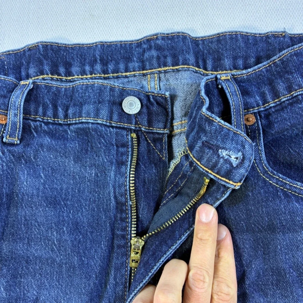 Levis Premium 505 Regular Fit Blue Jeans Mens 40x30 Dark Wash Straight Leg Denim